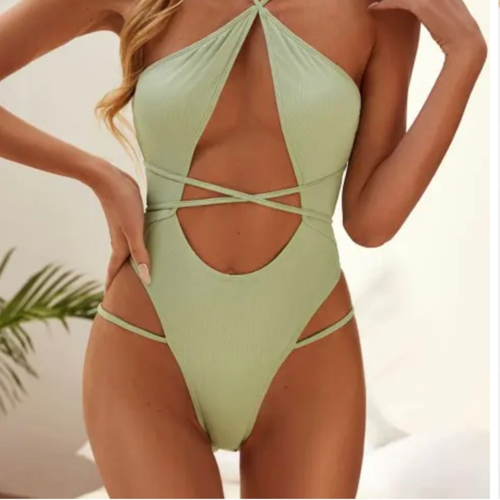 Zaful Small Ripped Tie-Round One Piece Swimming Suit